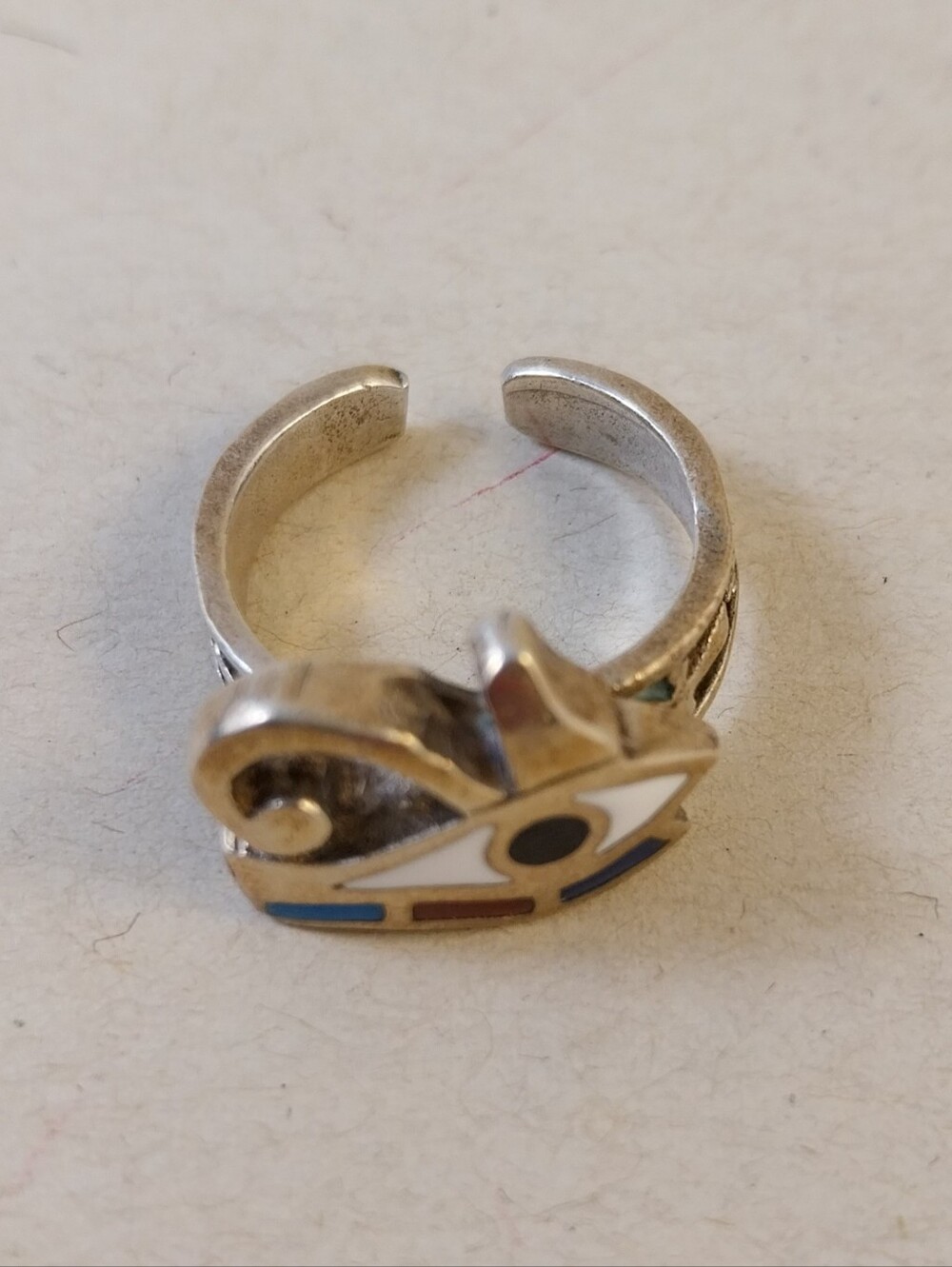 Vintage Sterling Silver Ring with Blue, White and Brown Inlay - Picture 4 of 11
